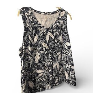 Floral Black and White Women's Tank Top 1x Coral Bay